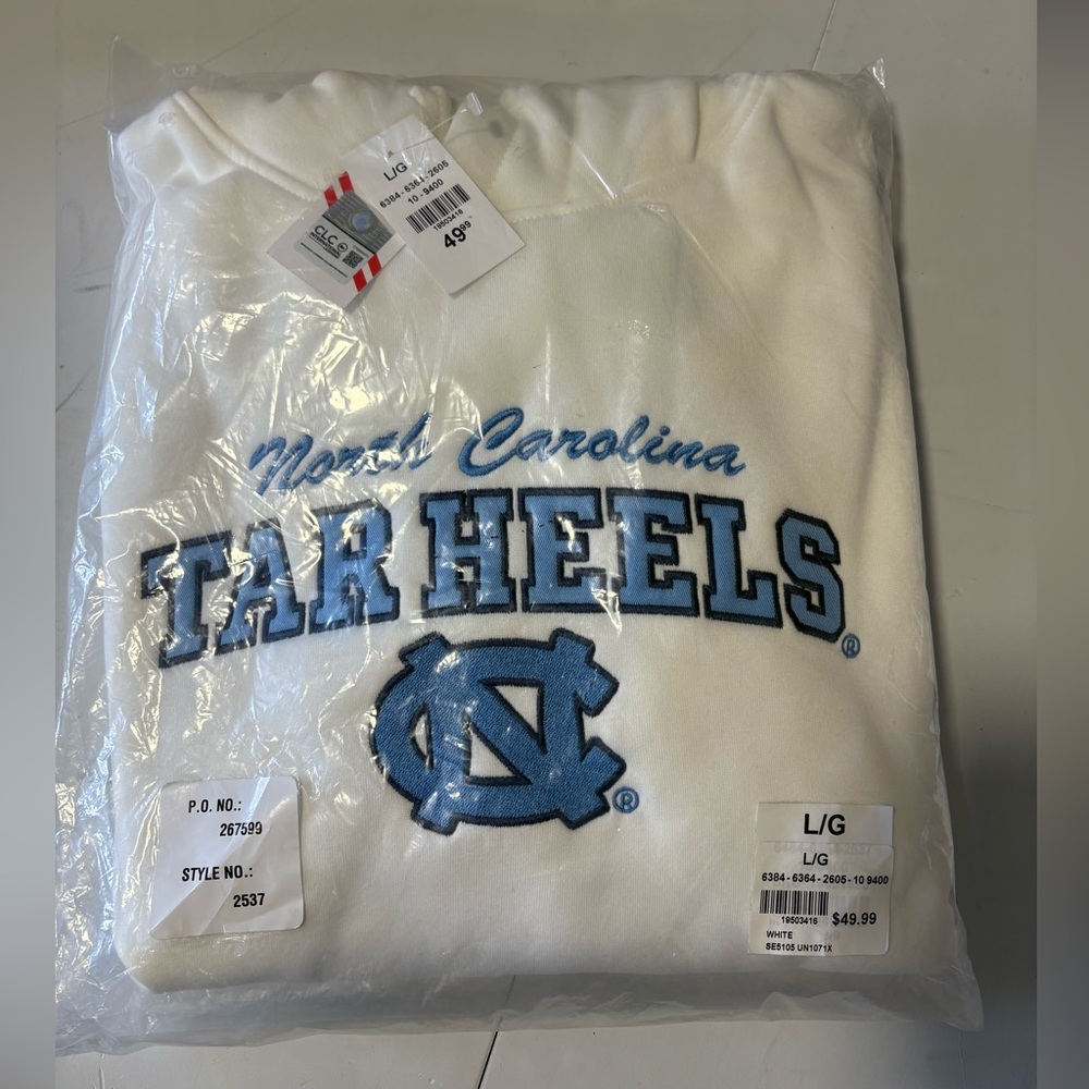 North Carolina Tar Heels NCAA Licensed Hoodie UNC Sweater College New with Tags